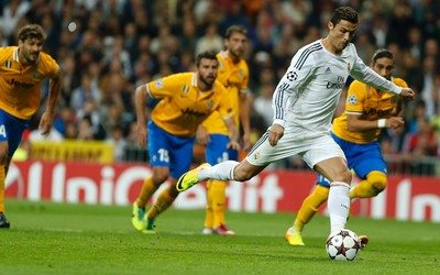 8博精华-凯利绝杀球艺术创作涌现